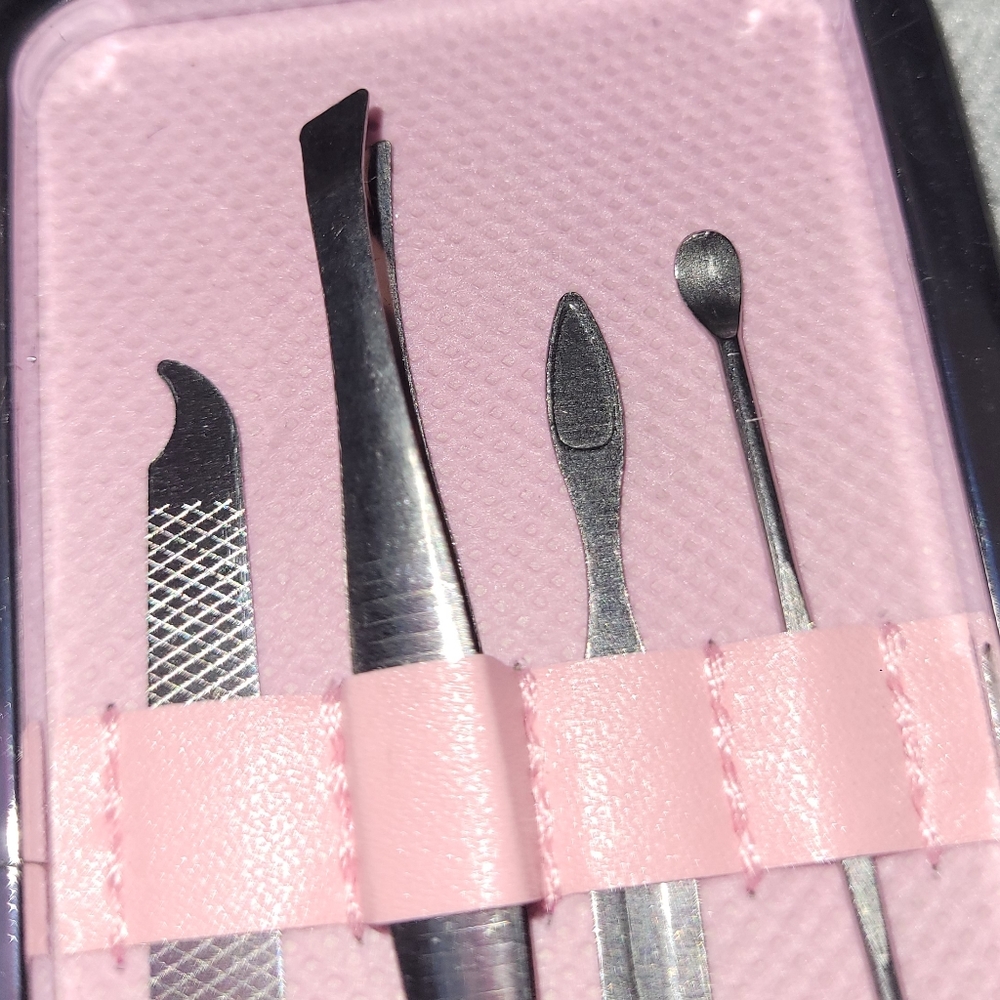 Hello Kitty Manicure Set. 7-Piece Set. - Picture 12 of 16